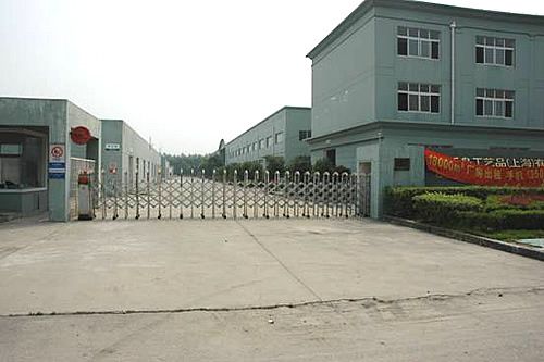 �ζ�����ͤ��̩�ڰ�·2.7��ƽ���׶���׼�����ɷָ����