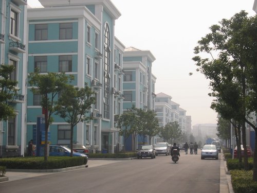 ��������ɳ��·�л����������԰1600ƽ������װ�ް칫��������