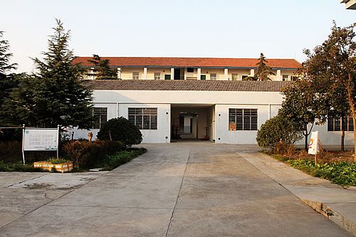 ��ɽ��ҵ�����Ŷ�Ժ2500ƽ�׵����㳧������/���ͼ�