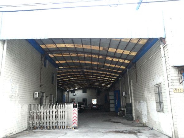 �ֶ�����·423ƽ���㳧��+127ƽ�칫�ֿ�+445ƽ���������