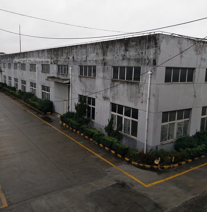 G1752 �ζ�����������· �����׼�����ֿ�1600ƽ���׳��� ��칫������