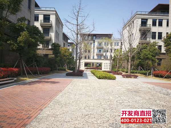 �����ֶ��������칫�з�¥ ���۳��⡿�Ϻ��Ž���������ҵ�ܲ�¥ �¿����칫�з�չʾ¥���� 1.3��/ƽ