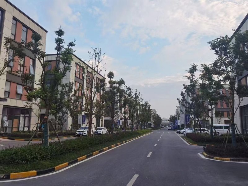 ���ݱ��� ���ϸ߿ƣ����ݵ��壩�˺��ǹȲ�ҵ԰���ڱ�׼������������ 2-3���з����� 1500ƽ��